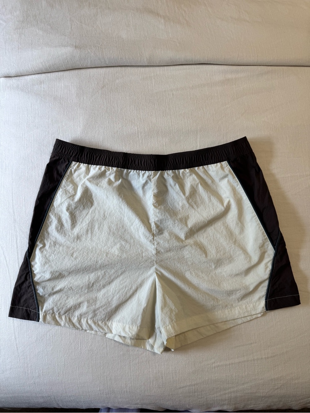BDG Urban Outfitters Track shorts size XL